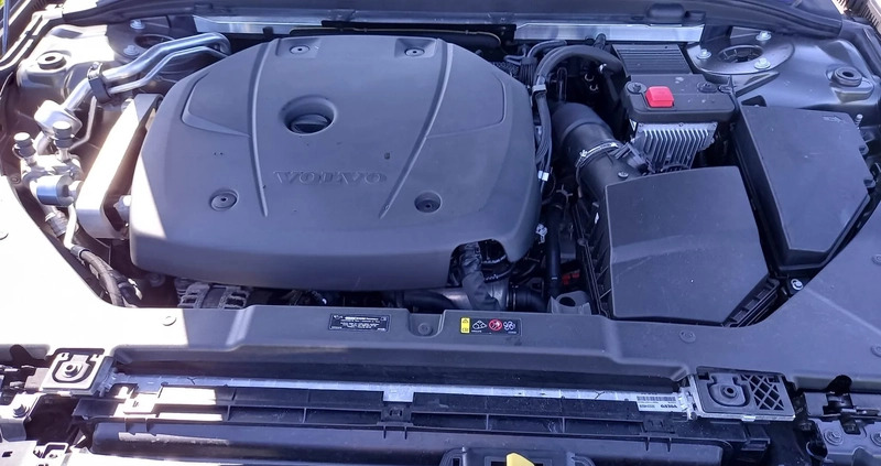 Volvo S60 cena 115500 przebieg: 37866, rok produkcji 2020 z Woźniki małe 121